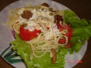 Рецепт - Салат из бананов со спагетти