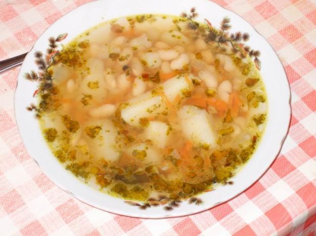 Рецепт - Суп фасолевый с мидиями