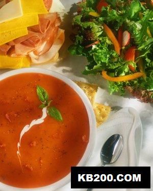 Рецепт - Суп из помидоров и сладкого стручкового перца