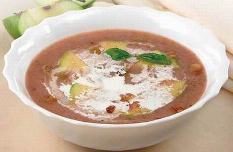 Рецепт - Суп с фруктами и взбитыми сливками