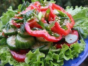 Рецепт - Комбинированный весенний салат