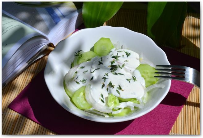 Рецепт - Огуречный салат с йогуртом