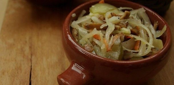 Рецепт - Салат из соленых грибов