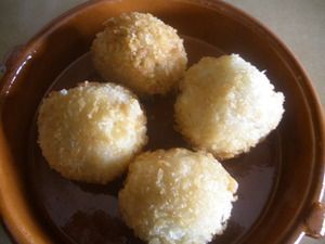 Рецепт - Рисовые шарики с лососевой начинкой