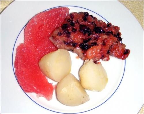 Рецепт - Свинина под рубиновым соусом