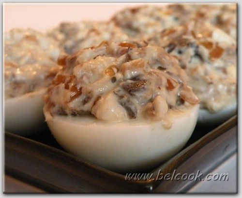 Рецепт - Яйца, фаршированные грибами со сложным соусом